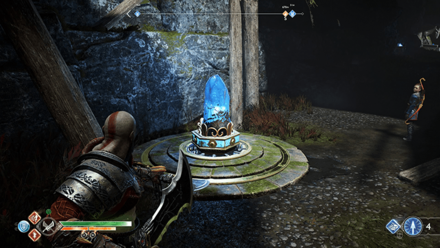 GoW - Hail to the King Light Crystal Pedestal