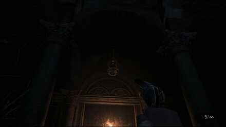 Resident Evil Village - Castle Part 2 - Courtyard Bird Cage.jpg