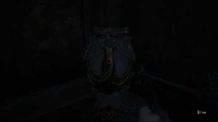 Resident Evil Village - Castle Part 2 - Courtyard Vase 3.jpg