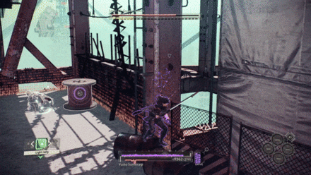 Keep Mobile During Throwing Knife Attacks