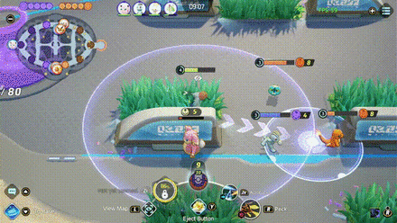 Pokemon UNITE - Talonflame Bursting Opponents with Peck