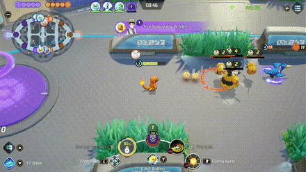 Pokemon UNITE - Charizard Using Splash Damage from Flame Burst to Farm