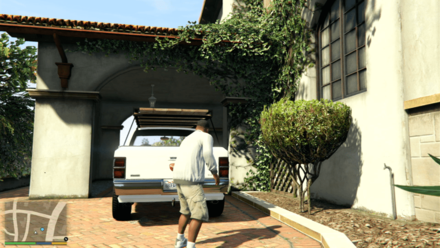 Grand Theft Auto V - Climb the Truck