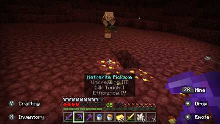 Mining Next to Piglin