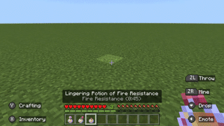 Minecraft - How to Use A Splash and Lingering Potion.gif