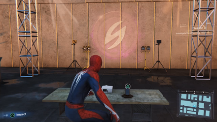 Spider-Man Remastered - Interact with the Table