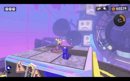 Attack Frye while she is dazed