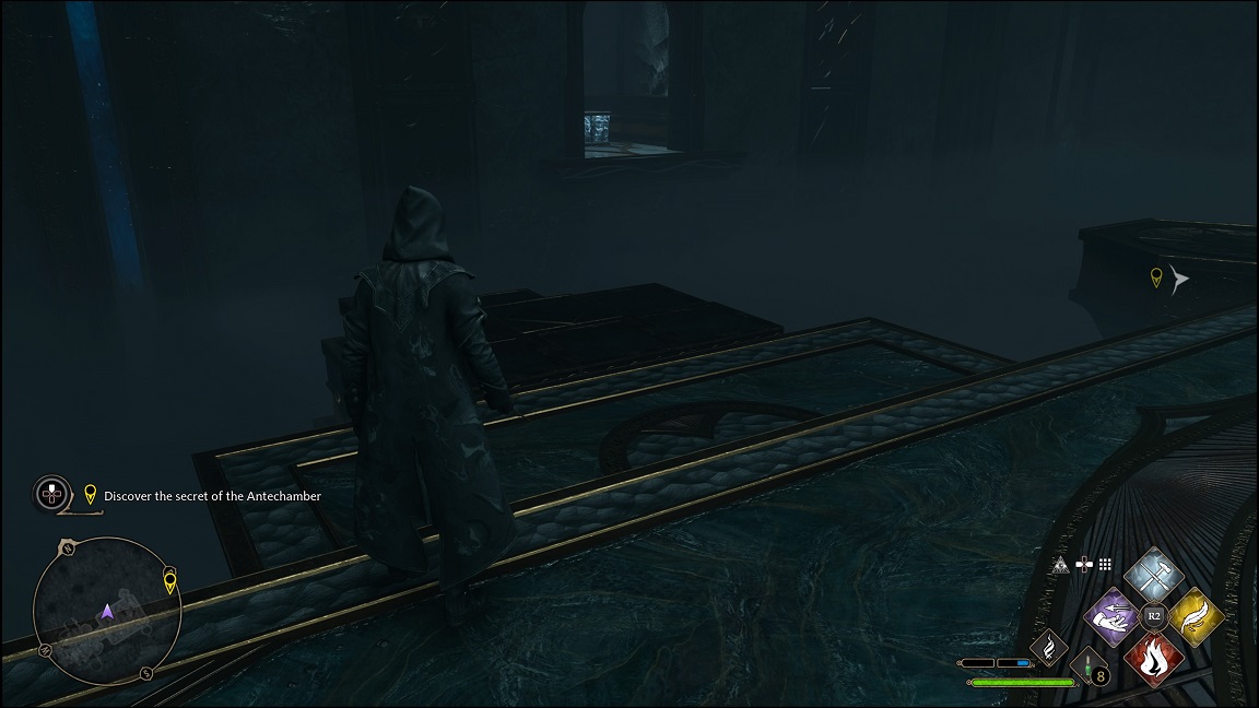 Hogwarts Legacy - Antechamber second room small chest