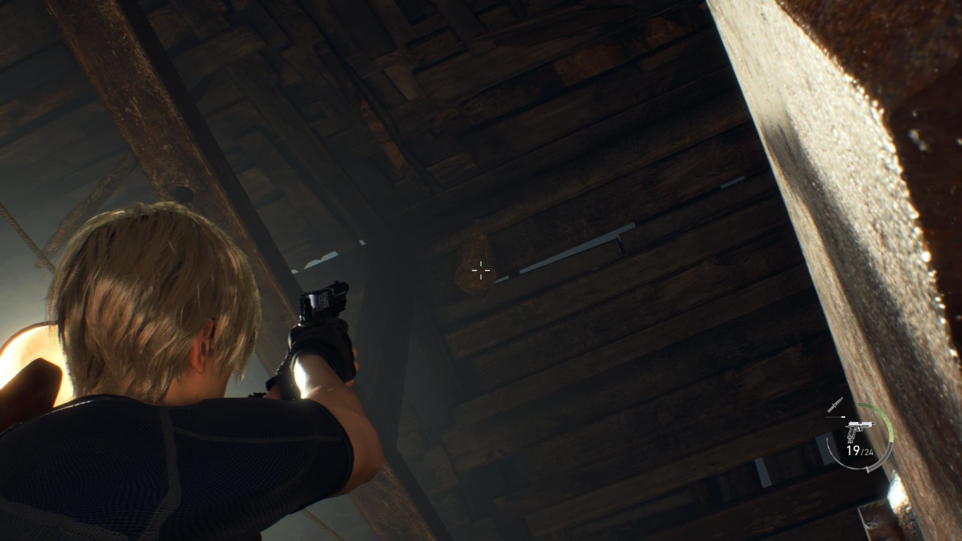 BIOHAZARD RE_4 - Silver Token - Fish Farm