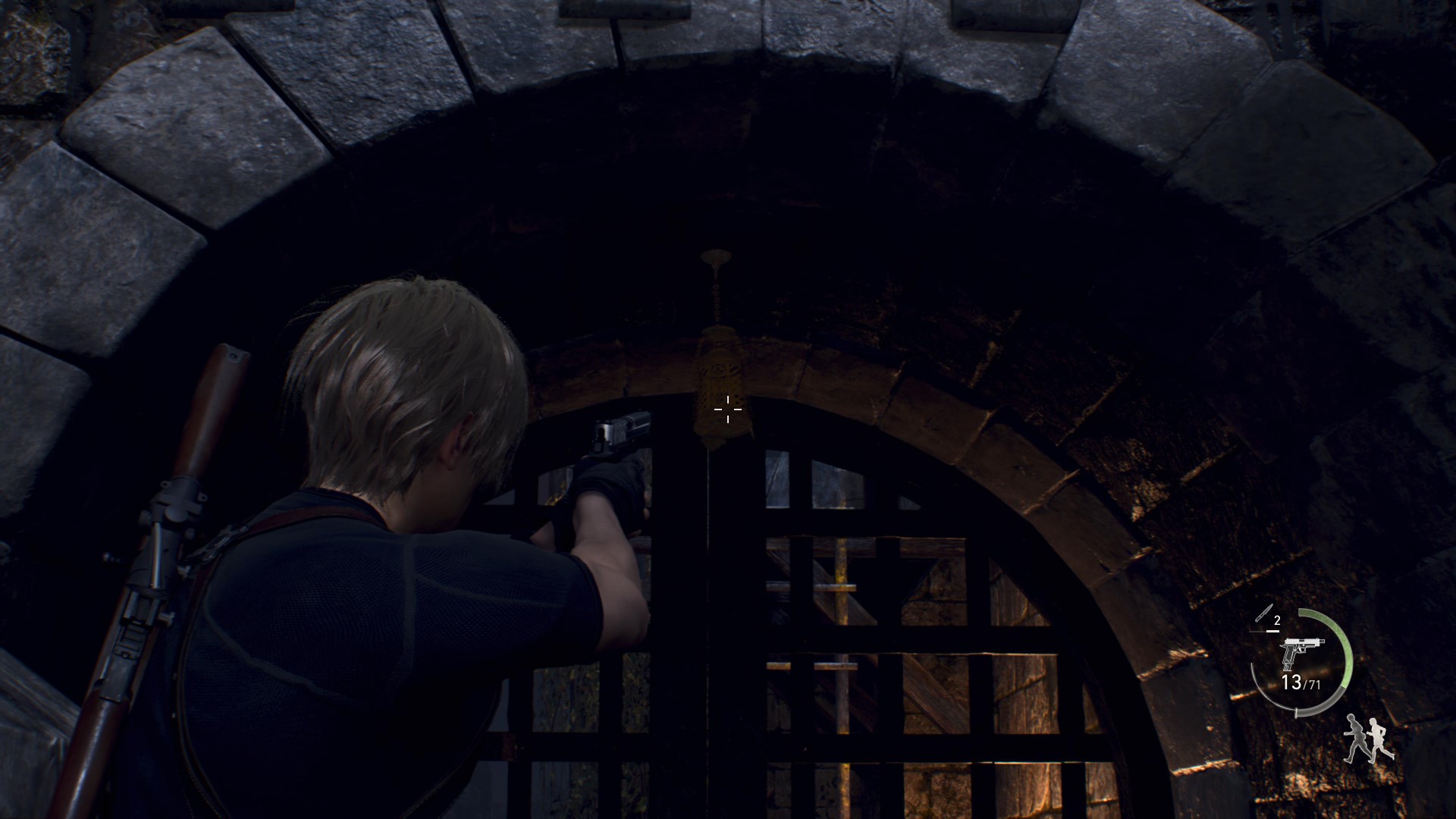 BIOHAZARD RE_4_ - Castle Gate Hidden treasure - Sapphire - Castle Gate