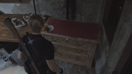 Resident Evil 4 Remake - Mask In Game