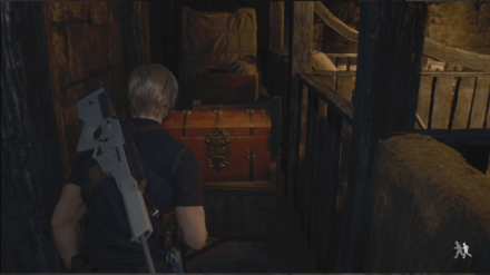 Resident Evil 4 Remake - Castle Vintage Compass In-Game