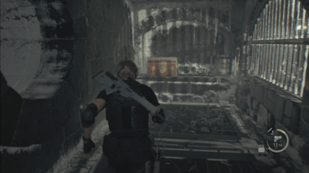 Resident Evil 4 Remake - Castle Yellow Diamond In-Game