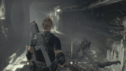 Resident Evil 4 Remake - Castle Golden Monocle In-Game