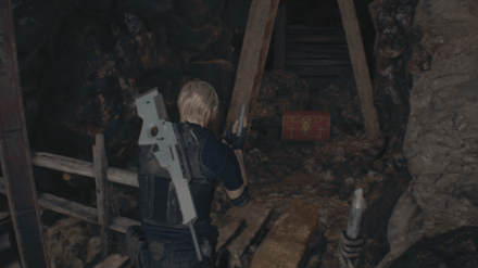 Resident Evil 4 Remake - Castle Golden Hourglass In-Game