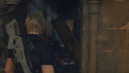 Resident Evil 4 Remake - Interact With the Shelf