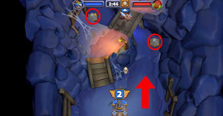 Warcraft Rumble - Mine Ores on the Right Lane during Mother Fang