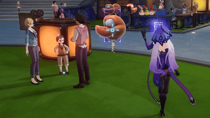 Spinning Balloon Near Trio With Pepeshi