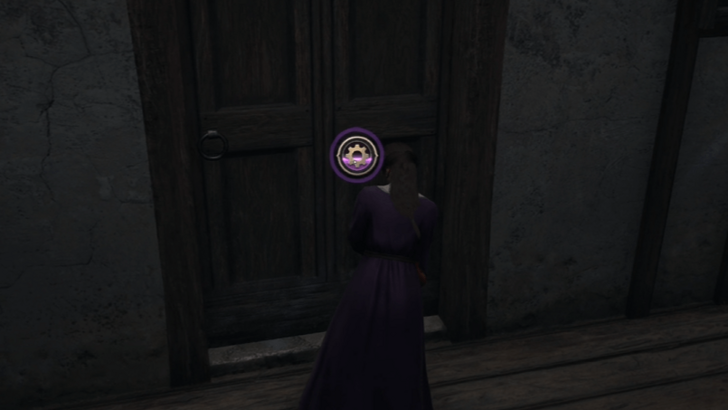 Throne and Liberty Put Planks on Door