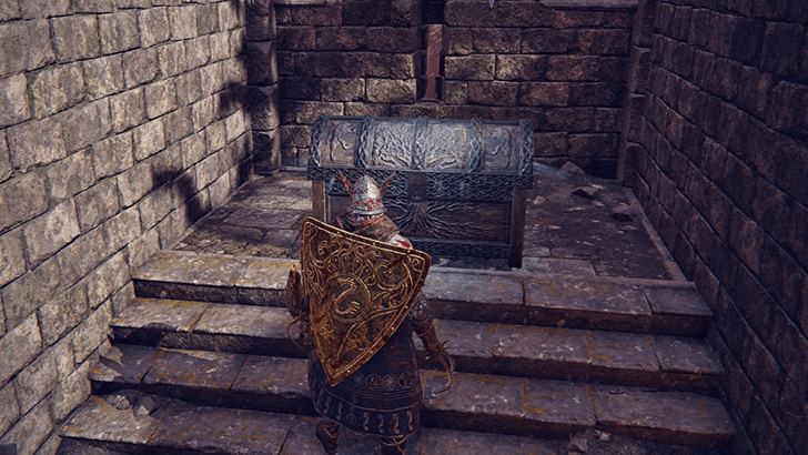 Fort Battlements Chest