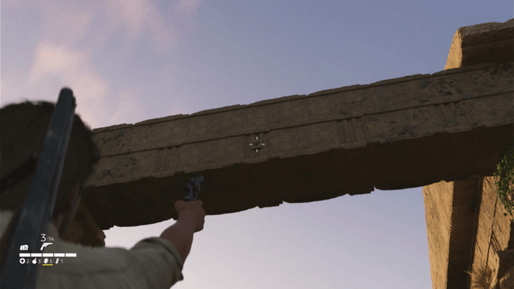 Trinacria 19 Found hanging between two columns of an abandoned temple in the northern part of L