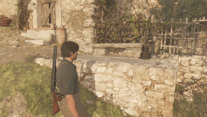 Mystery Fox 41 Beside the stone bench at the house near the side of the road west of Villa Torrisi. Overworld Location