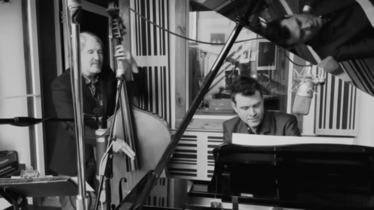 Mewgenics Ridiculon Performing Music