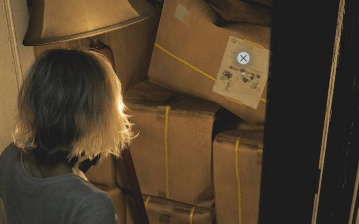 Note on Cardboard Box