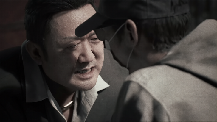 Gang of Dragon Shin Je-seong Stops Attacker