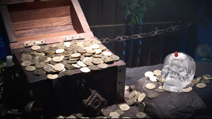 Gold & Crystal Treasure Hunt prizes