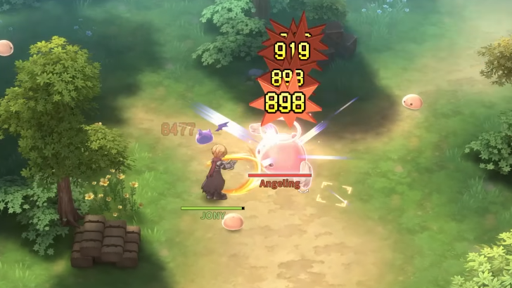 RO3 players attacking Slime