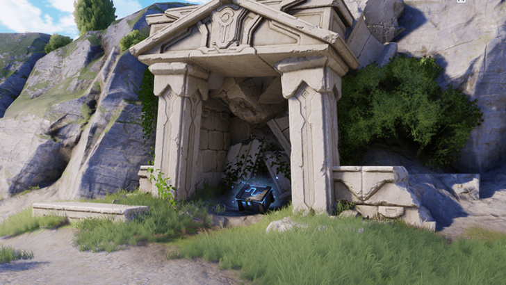 Beast Fang Ridge Chest 54
